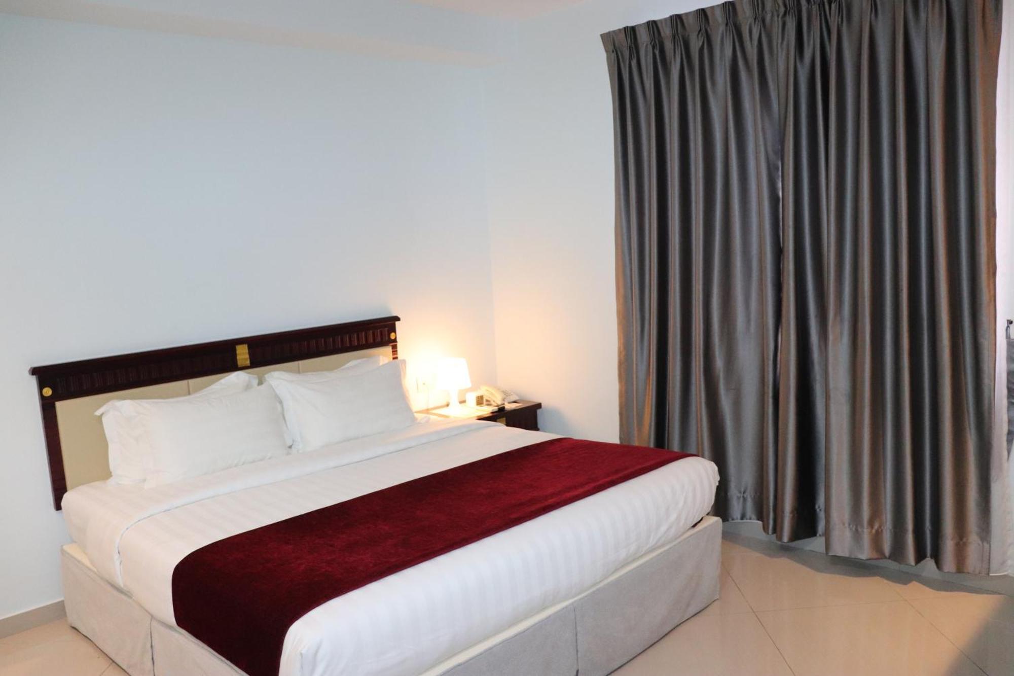 Hotel Al Amin Куала Лумпур Екстериор снимка
