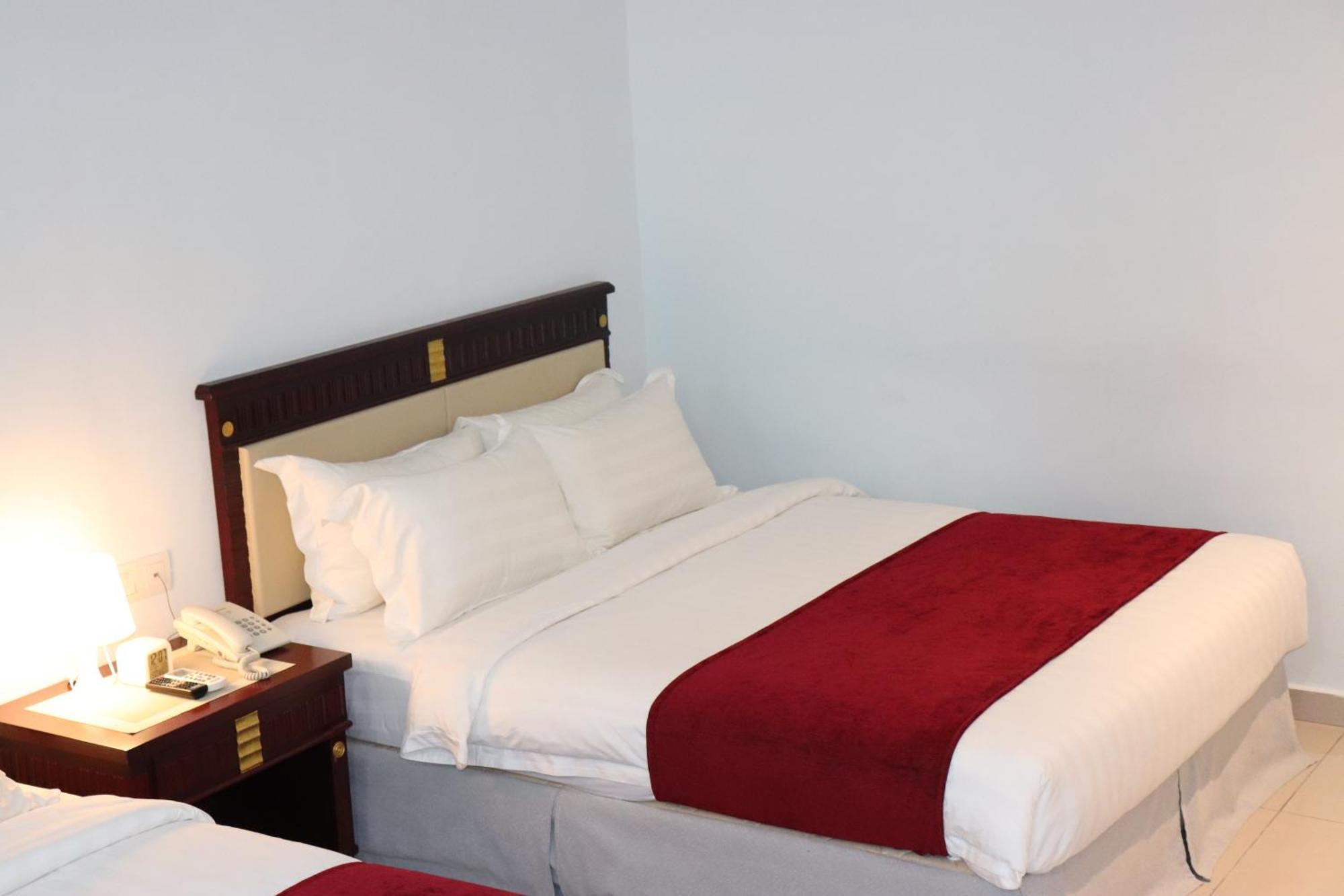 Hotel Al Amin Куала Лумпур Екстериор снимка