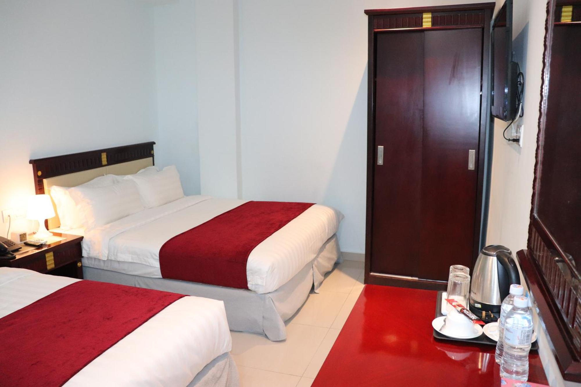 Hotel Al Amin Куала Лумпур Екстериор снимка