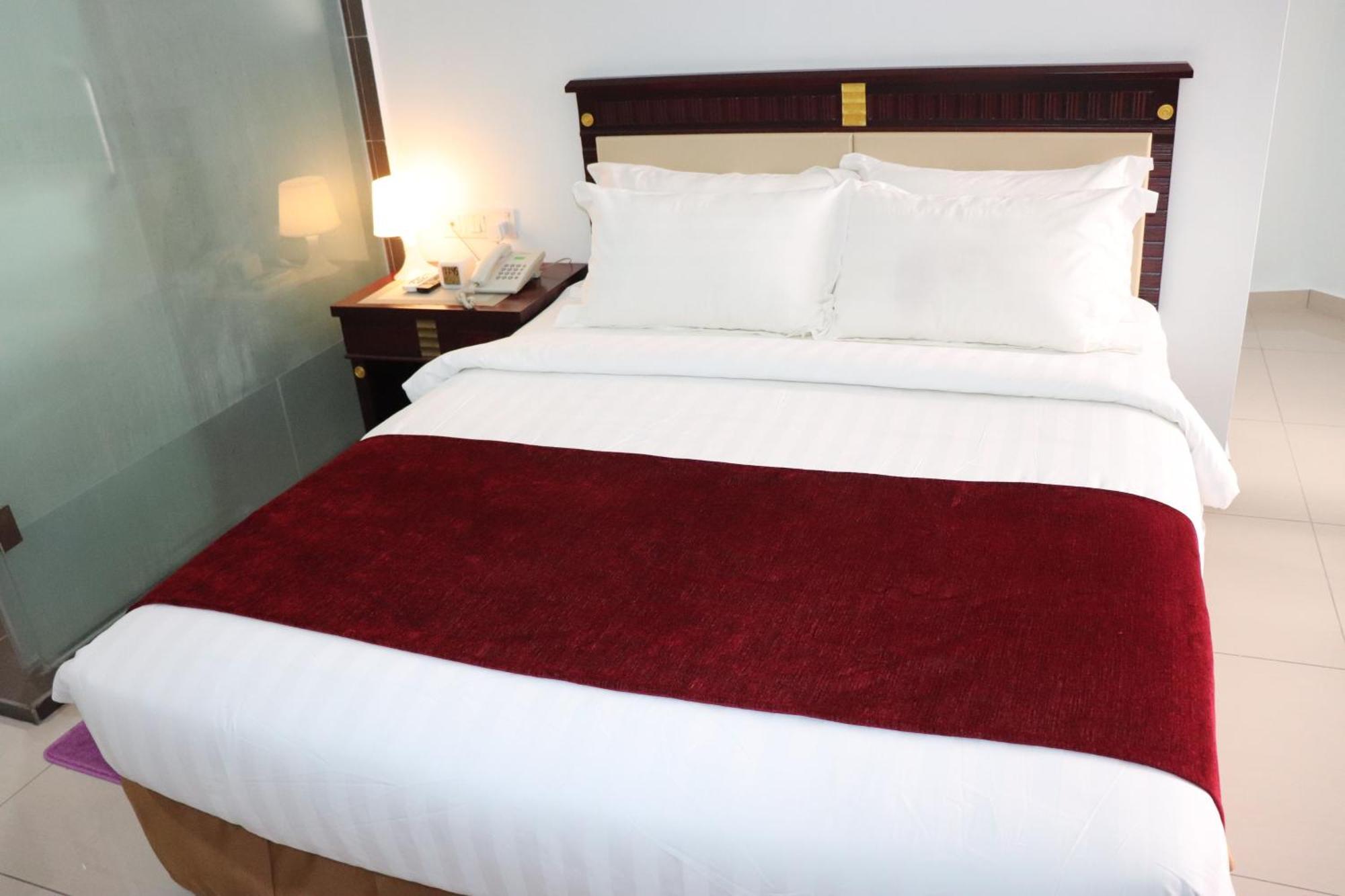 Hotel Al Amin Куала Лумпур Екстериор снимка