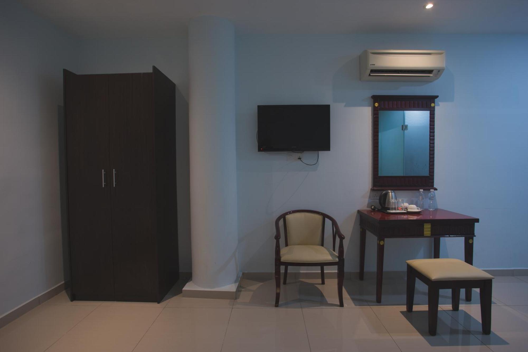 Hotel Al Amin Куала Лумпур Екстериор снимка