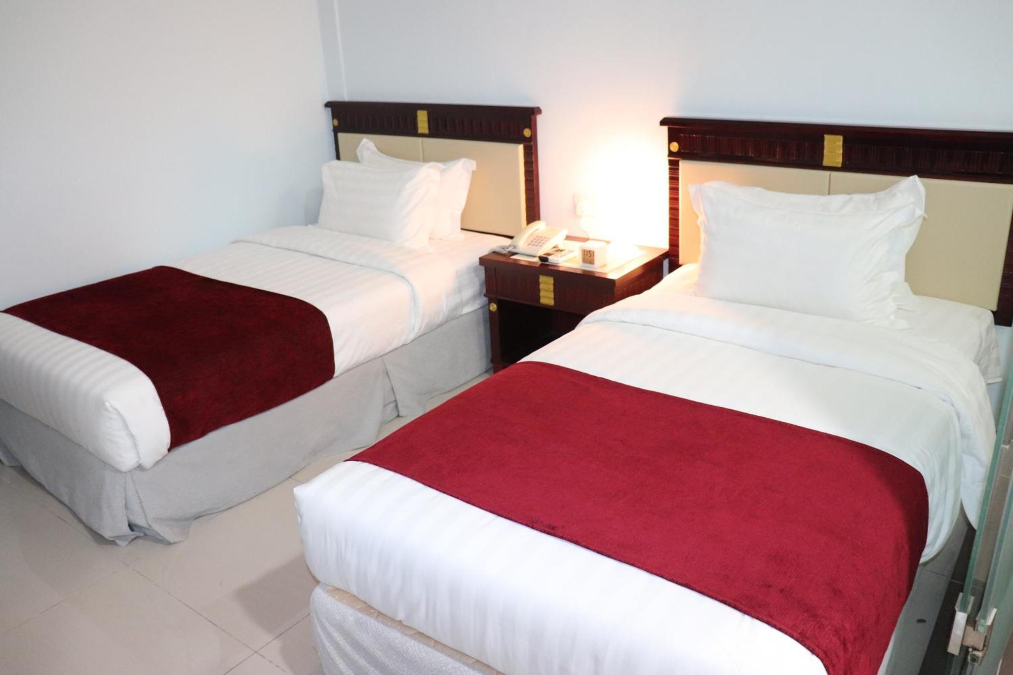 Hotel Al Amin Куала Лумпур Екстериор снимка
